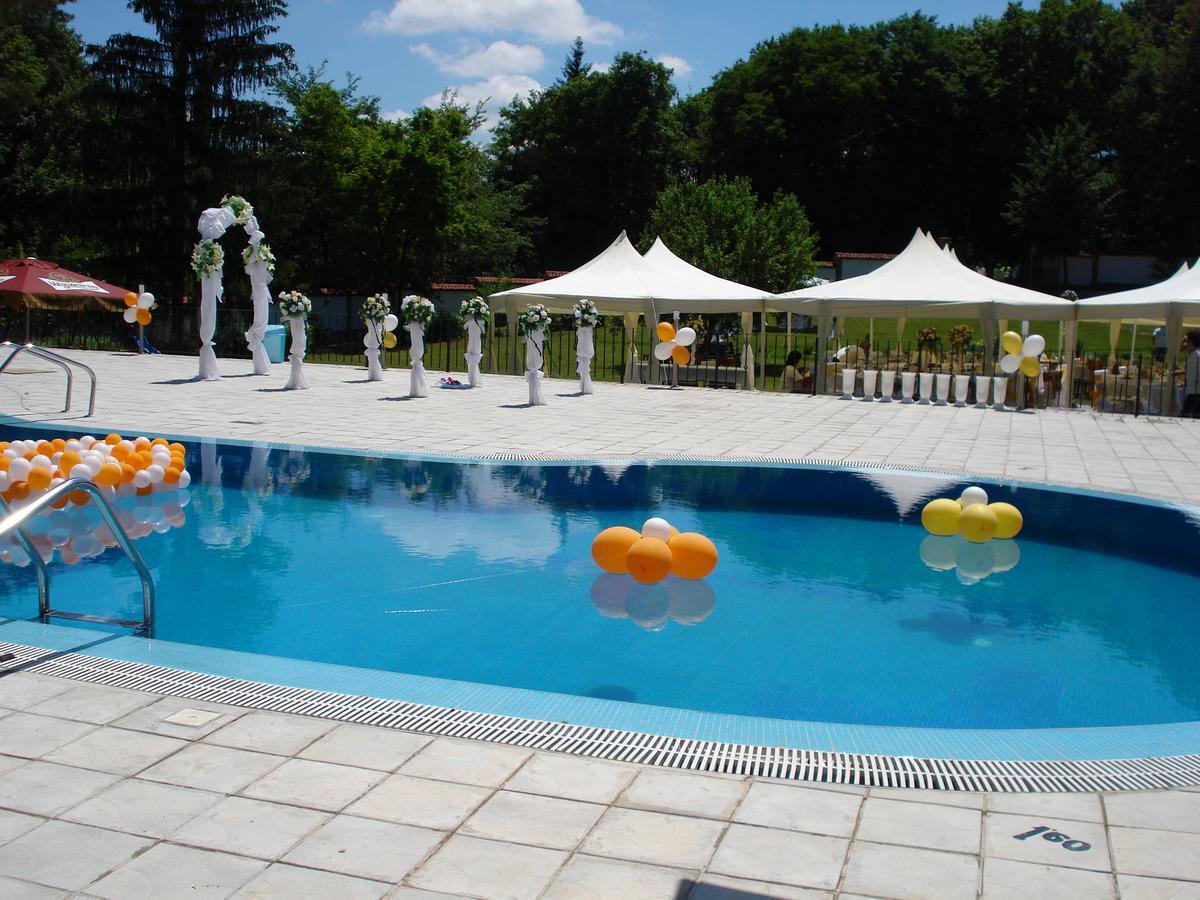 Kovanlika Hotel Ράζγκραντ Εξωτερικό φωτογραφία
