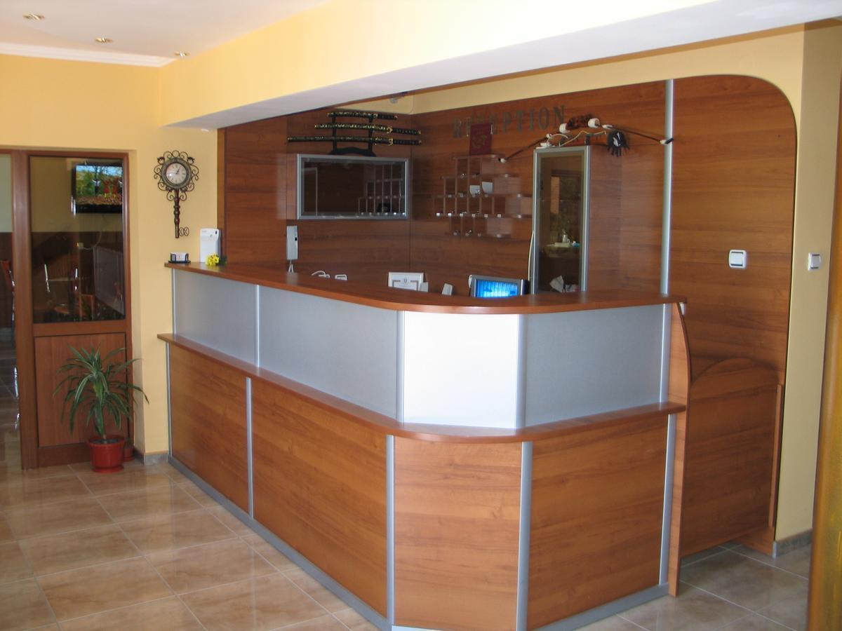 Kovanlika Hotel Ράζγκραντ Εξωτερικό φωτογραφία