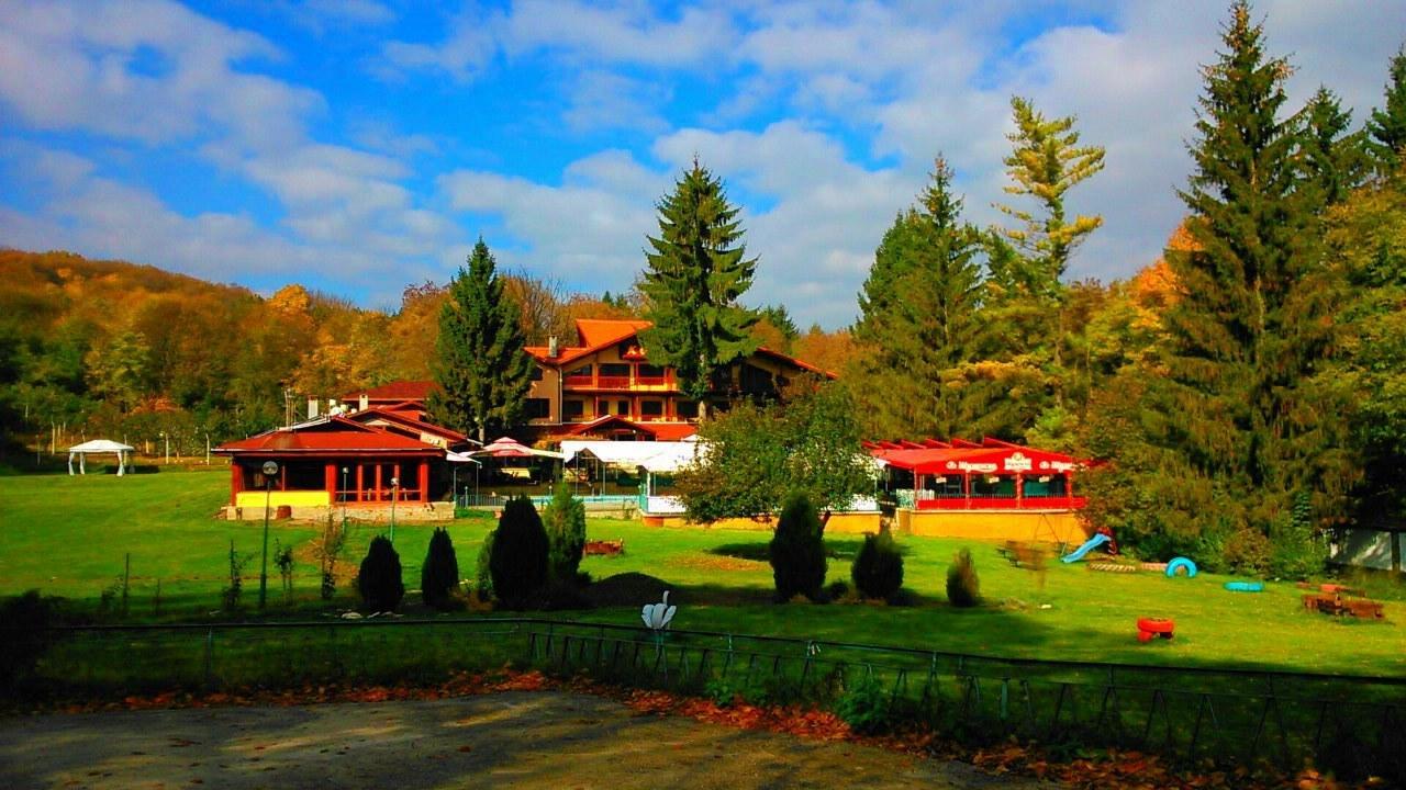 Kovanlika Hotel Ράζγκραντ Εξωτερικό φωτογραφία